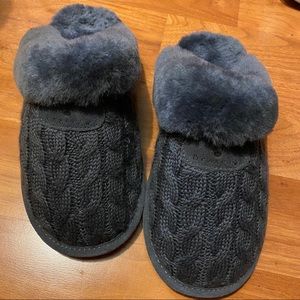 Super Cute & Cozy Bear Paw Slippers